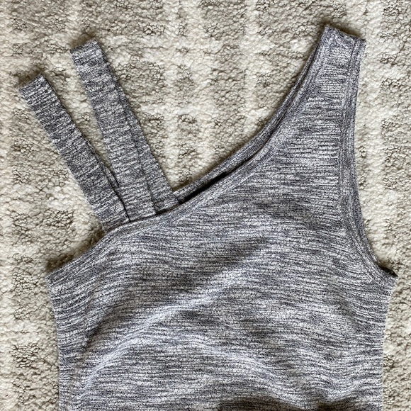 •Express• Split Strap Tank Top - Picture 3 of 4